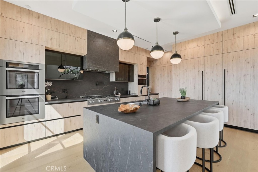 2532 Via Sanchez
