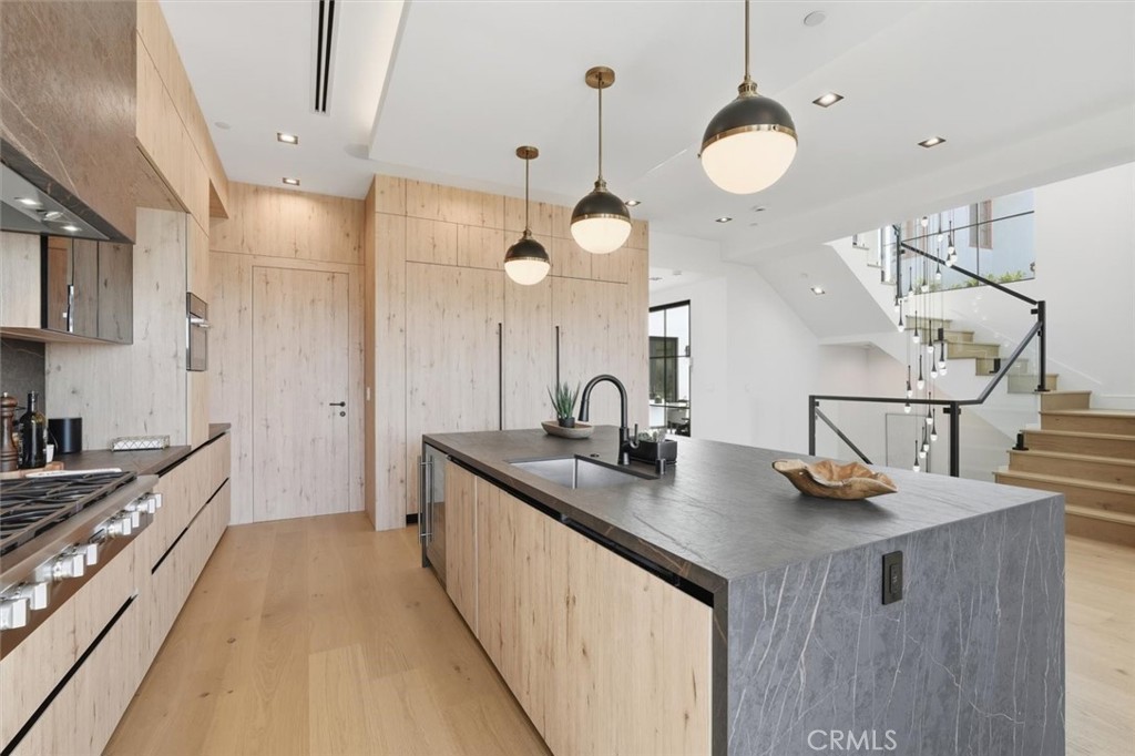 2532 Via Sanchez