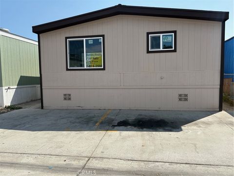 Photo of 1680 S Tartar Lane #27, Compton, CA 90221 (MLS # DW25216563) Photo of 1680 S Tartar Lane #27, Compton, CA 90221 (MLS # DW25216563)