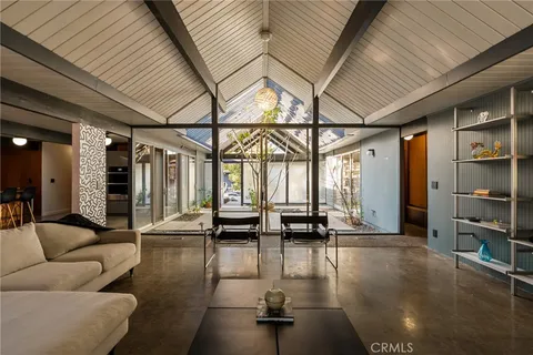 17136 Nanette, Granada Hills, CA 91344 - MLS#: SR26024154