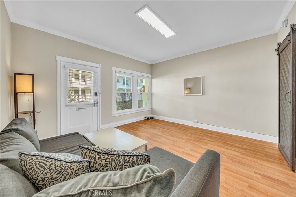 4125 S Figueroa Street 218