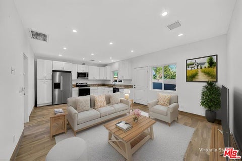 Photo of 17625 Burbank Boulevard, Encino, CA 91316 (MLS # 26973147)