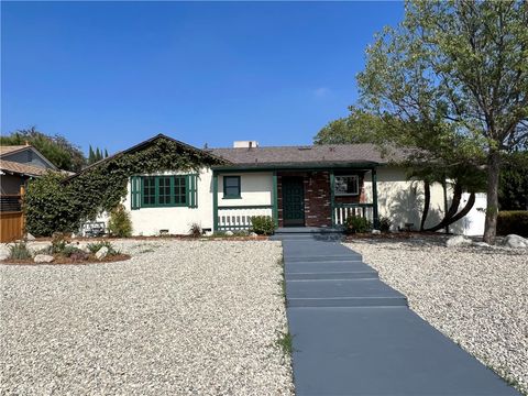 Photo of 17141 Tribune, Granada Hills, CA 91344 (MLS # PF26028267)