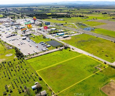 Photo of 2761 Hwy 99w, Corning, CA 96021 (MLS # SN25281735)