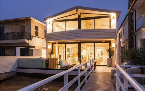 1344 W Bay Avenue Newport Beach CA 92661