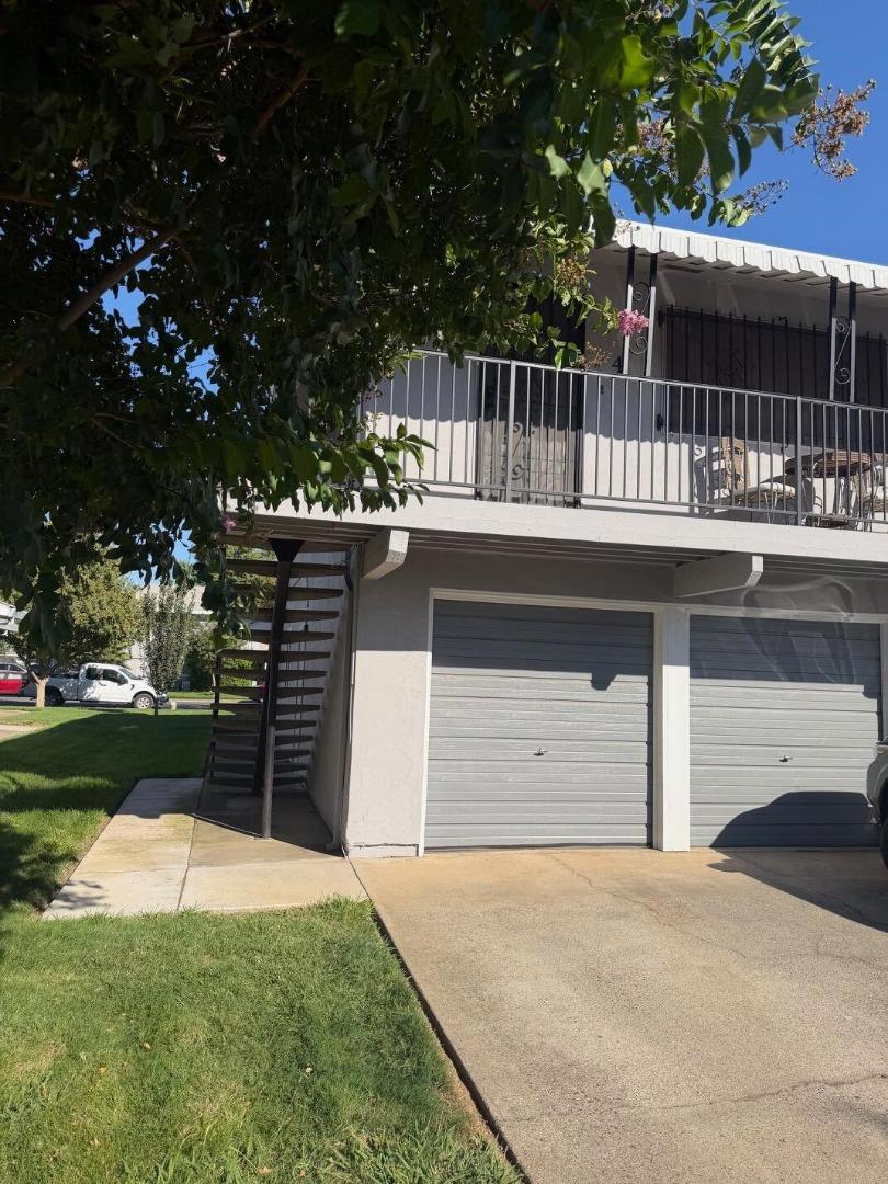 9012 El Cajon Way 4
