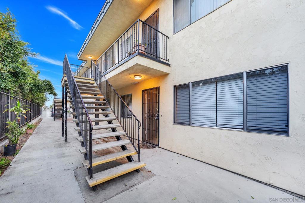 1041 Calla Ave