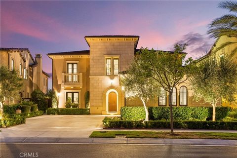 212 Clear Falls Irvine CA 92602