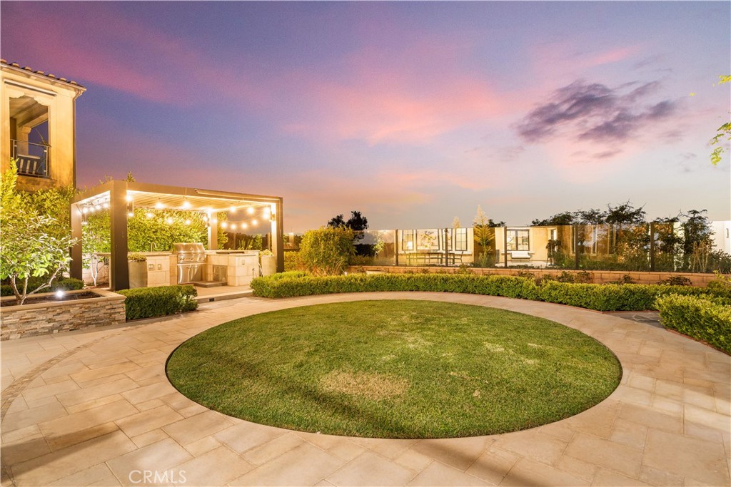 Bella Vista - Residential