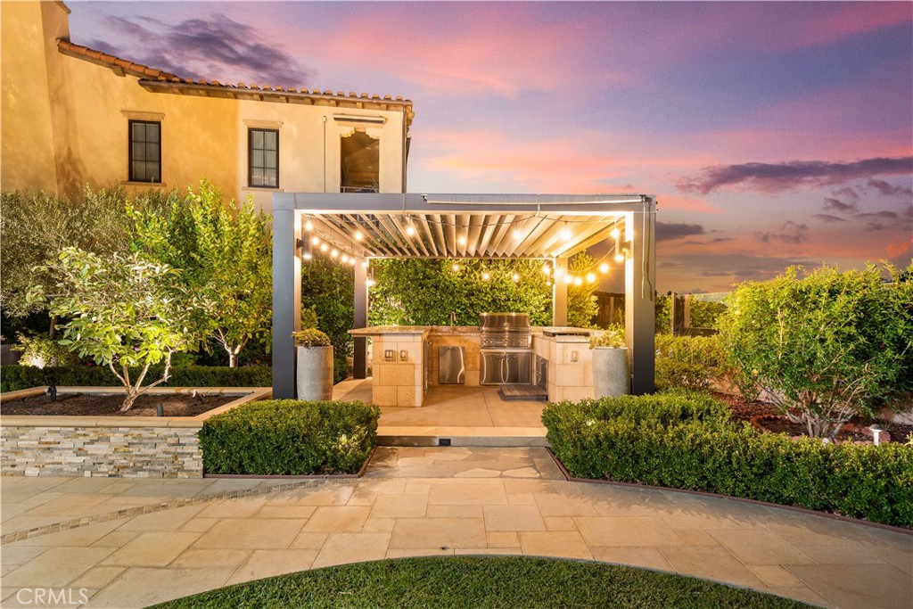 Bella Vista - Residential