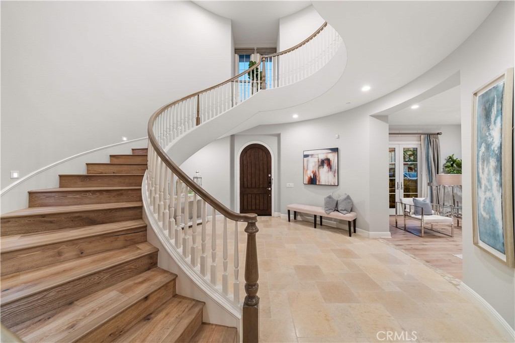 212 Clear Falls