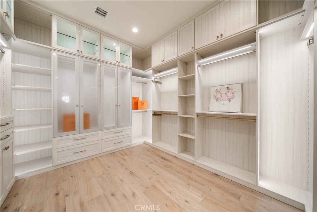 Bella Vista - Residential