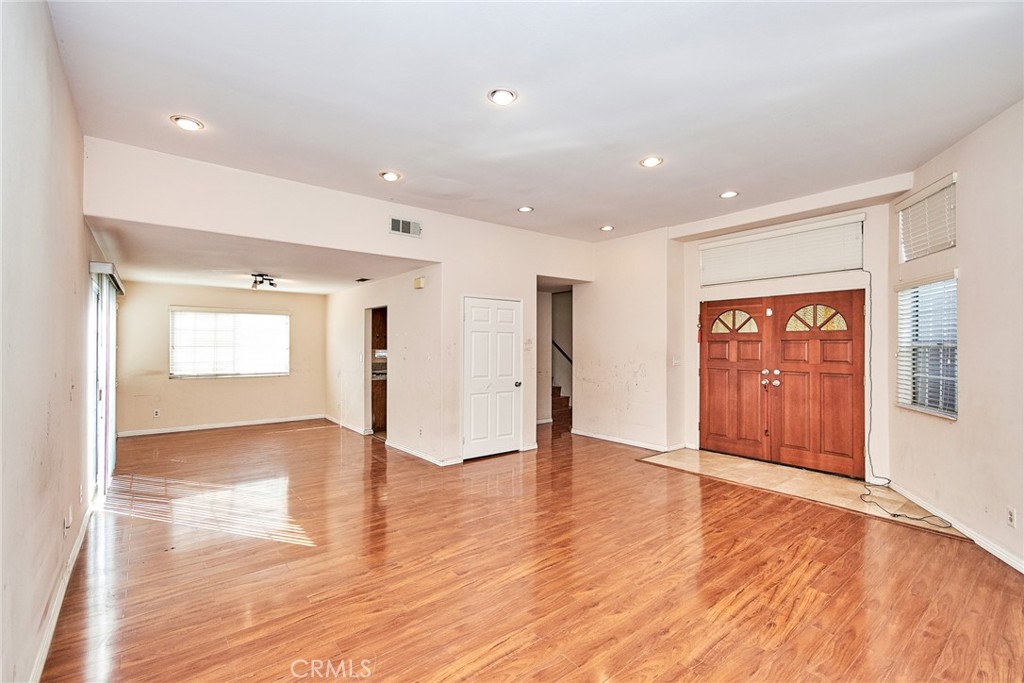 612 San Gabriel Boulevard