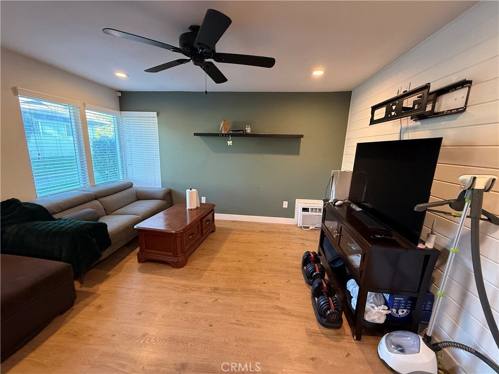 1800 E Heim 48