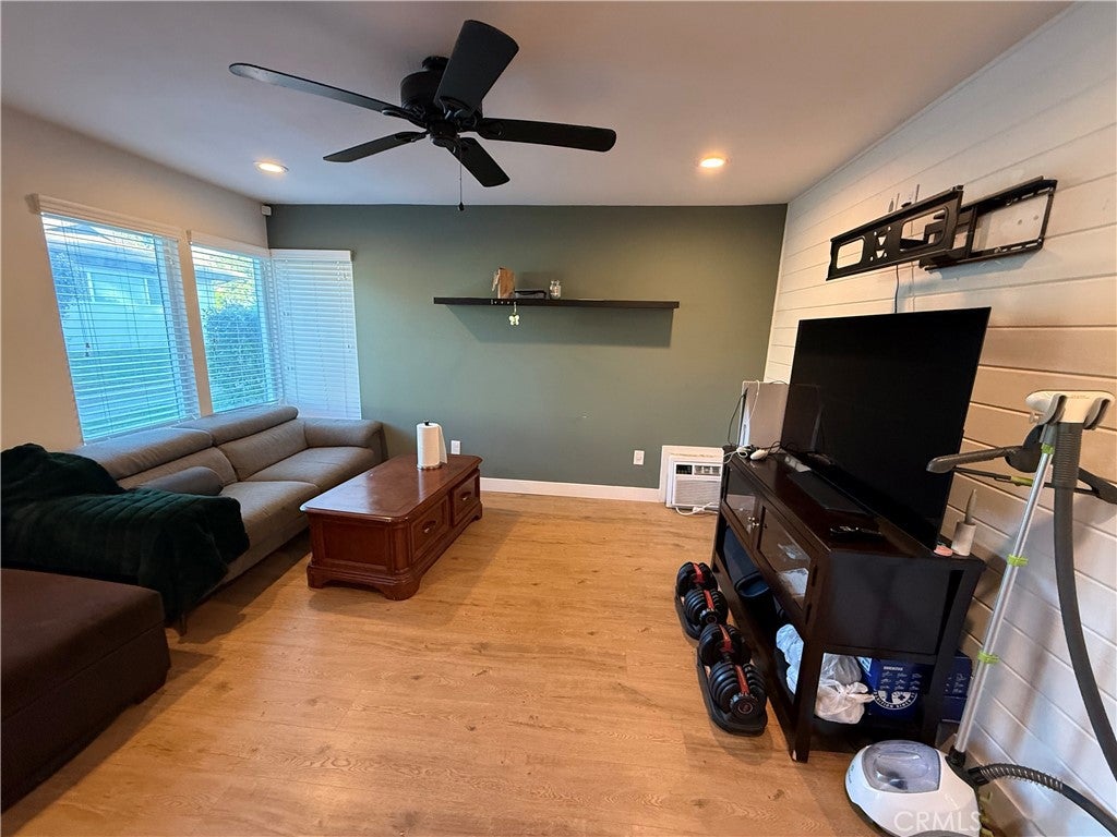 1800 E Heim 48