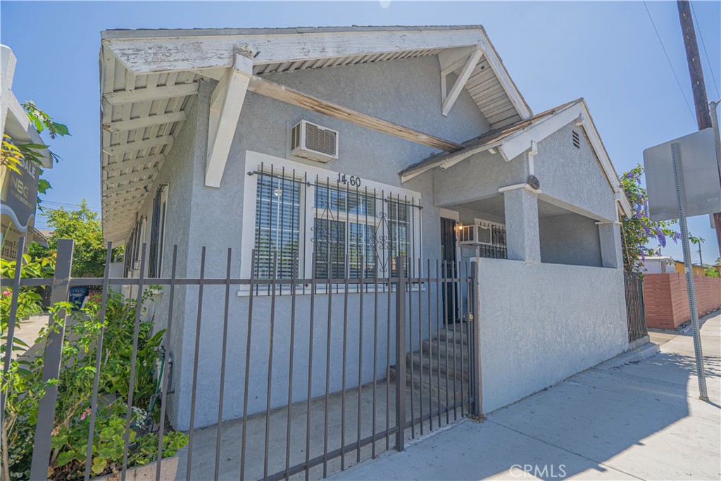 **Investors Welcome – Showings Now Available Anytime!**
Step into this beautifully 2-bedroom, 2-bath home offering 1,254 sq ft of well-designed living space, plus a versatile bonus room—perfect for a home office, guest room, or extra storage. Originally built in 1912, this residence blends classic architectural charm with modern upgrades throughout. The spacious basement presents exciting potential for expansion or creative use. Ideally located just minutes from Downtown LA, USC, and major freeways, this property offers both convenience and character. Whether you're a first-time homebuyer or savvy investor, this is an opportunity you won’t want to miss!