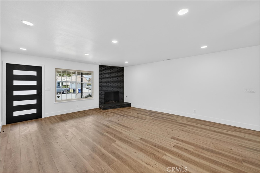 10807 Mitchell