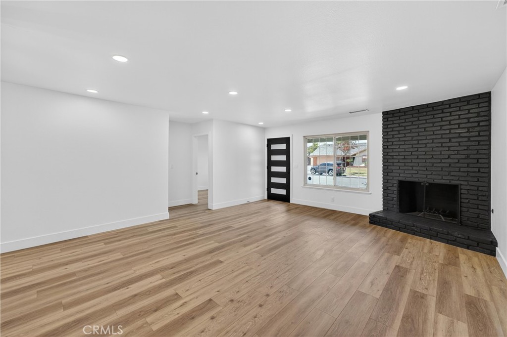10807 Mitchell