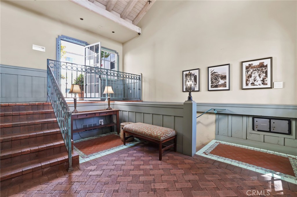 1901 E Ocean Boulevard 103