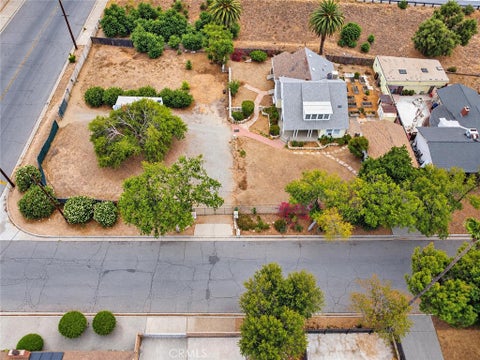 Photo of 2950 N Golden Avenue, San Bernardino, CA 92404 (MLS # MB26224918)