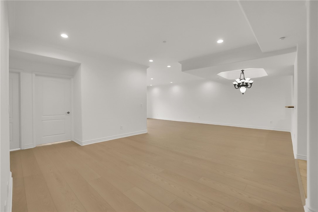 8555 Cashio Street 203