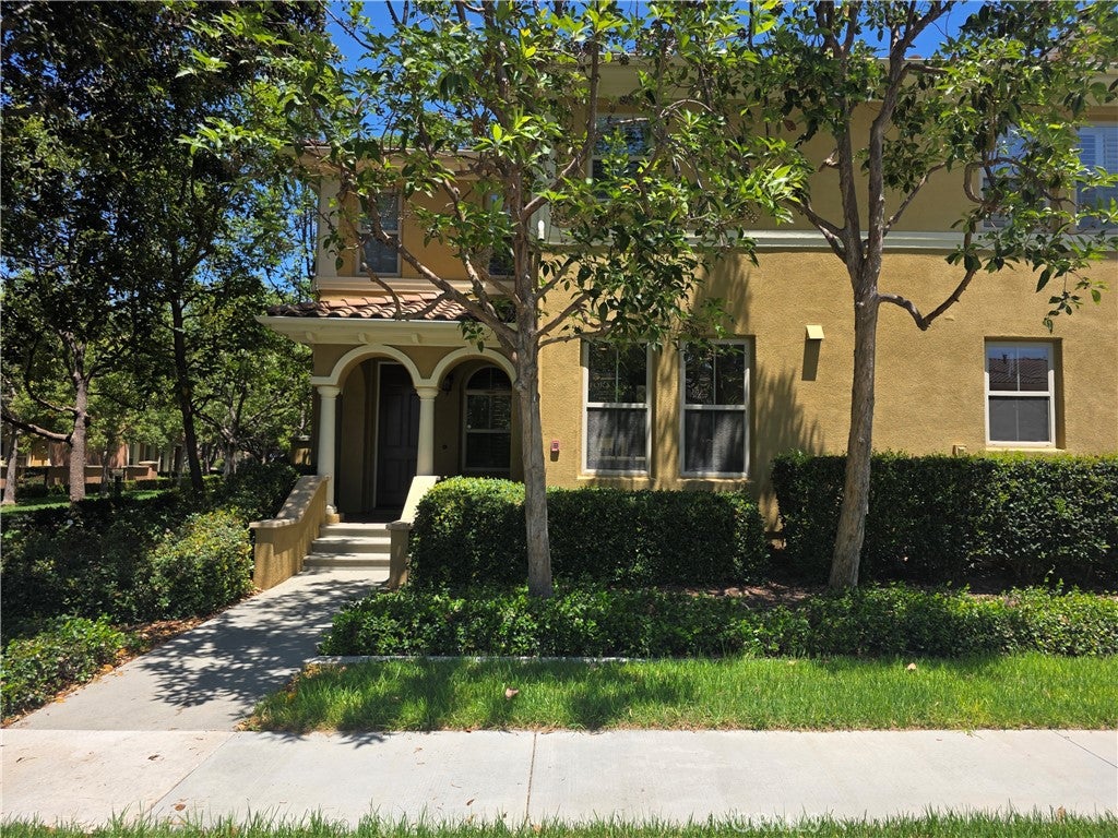 129 Chantilly, Irvine CA 92620 - Photo 1