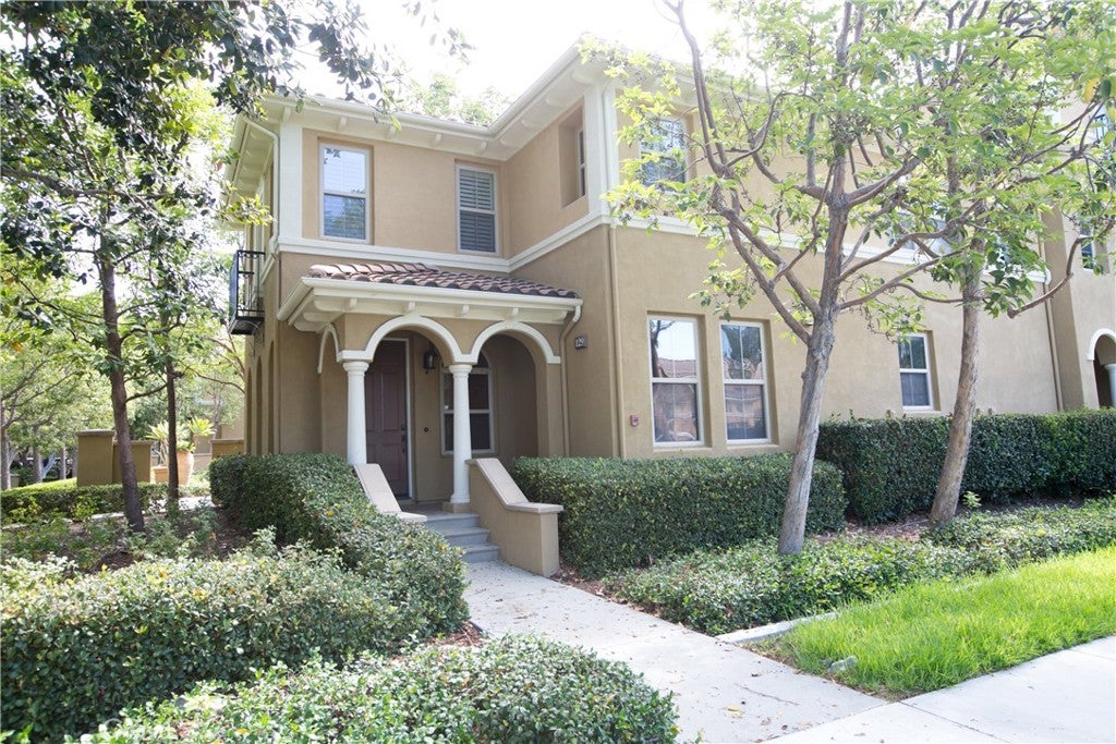 129 Chantilly