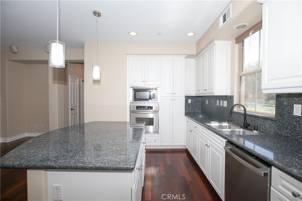 129 Chantilly, Irvine CA 92620 - Photo 25