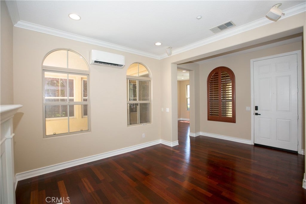 129 Chantilly, Irvine CA 92620 - Photo 9