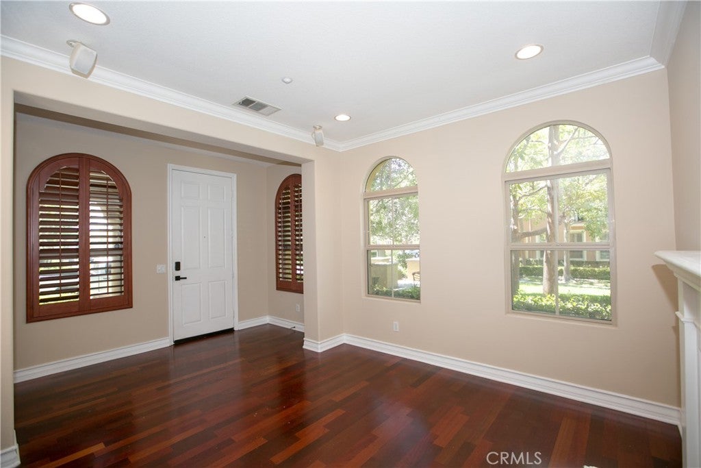 129 Chantilly, Irvine CA 92620 - Photo 8