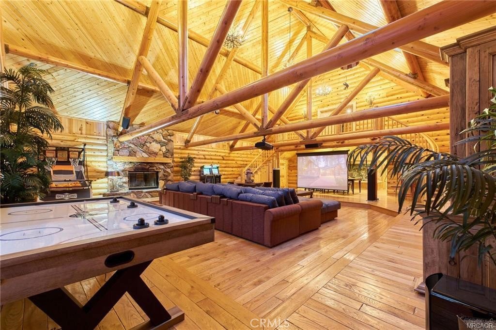 Big Bear Lake, California, 92315, United States, 5 Bedrooms Bedrooms, ,6 BathroomsBathrooms,Residential,Active,2041641
