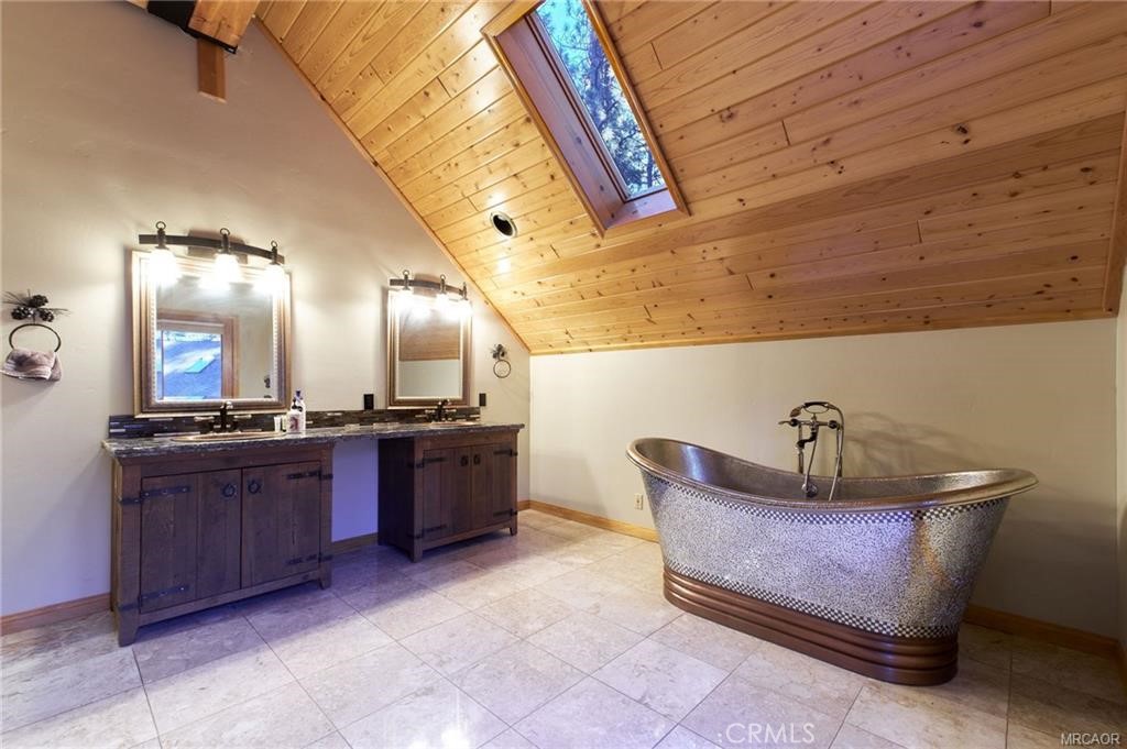 Big Bear Lake, California, 92315, United States, 5 Bedrooms Bedrooms, ,6 BathroomsBathrooms,Residential,Active,2041641
