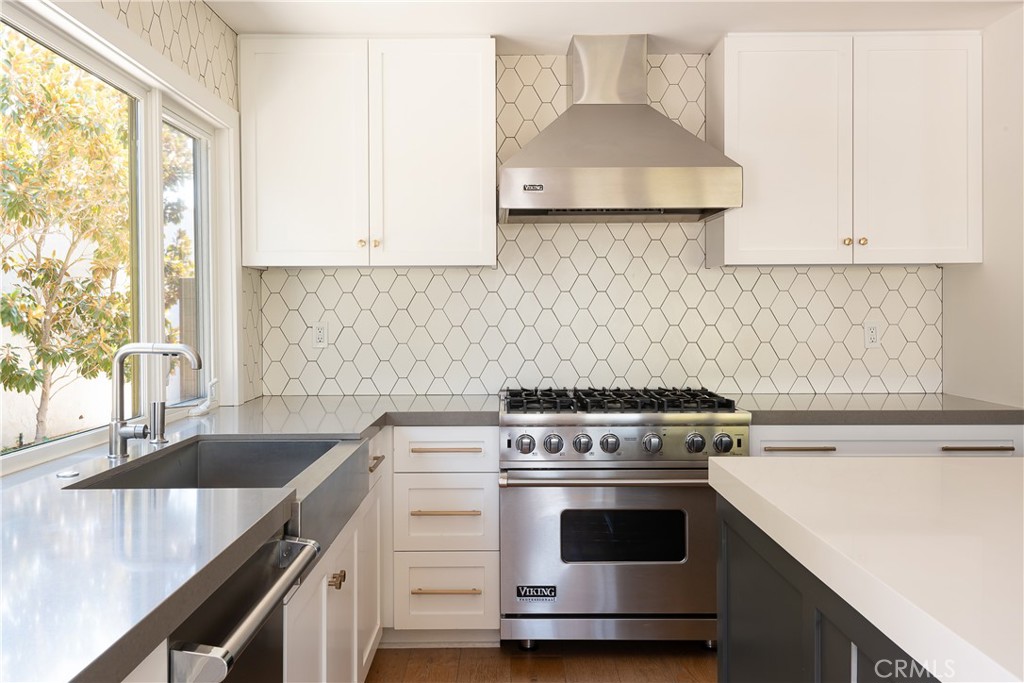 Westlake Island (711) - Residential Lease