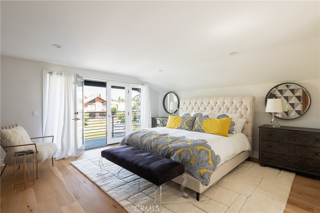 Westlake Island (711) - Residential Lease