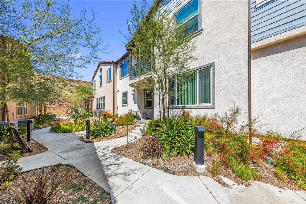 #3 Horizon Street