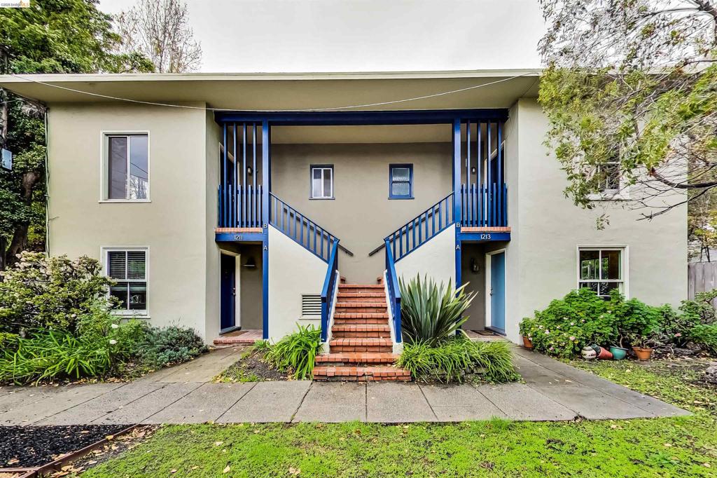 1207 University Ave