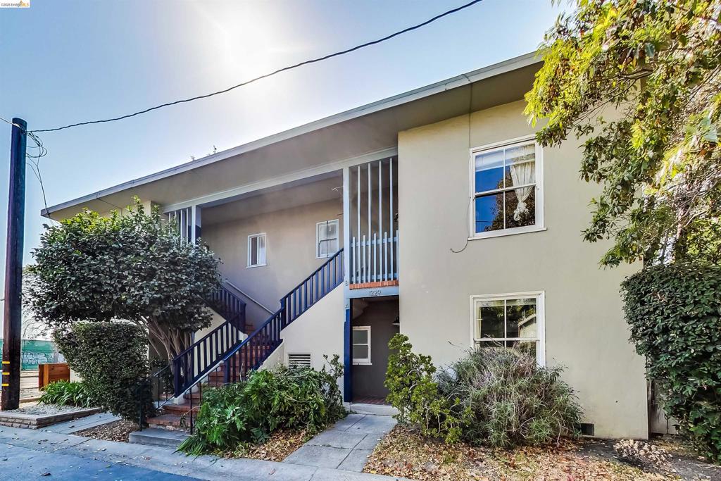 1207 University Ave