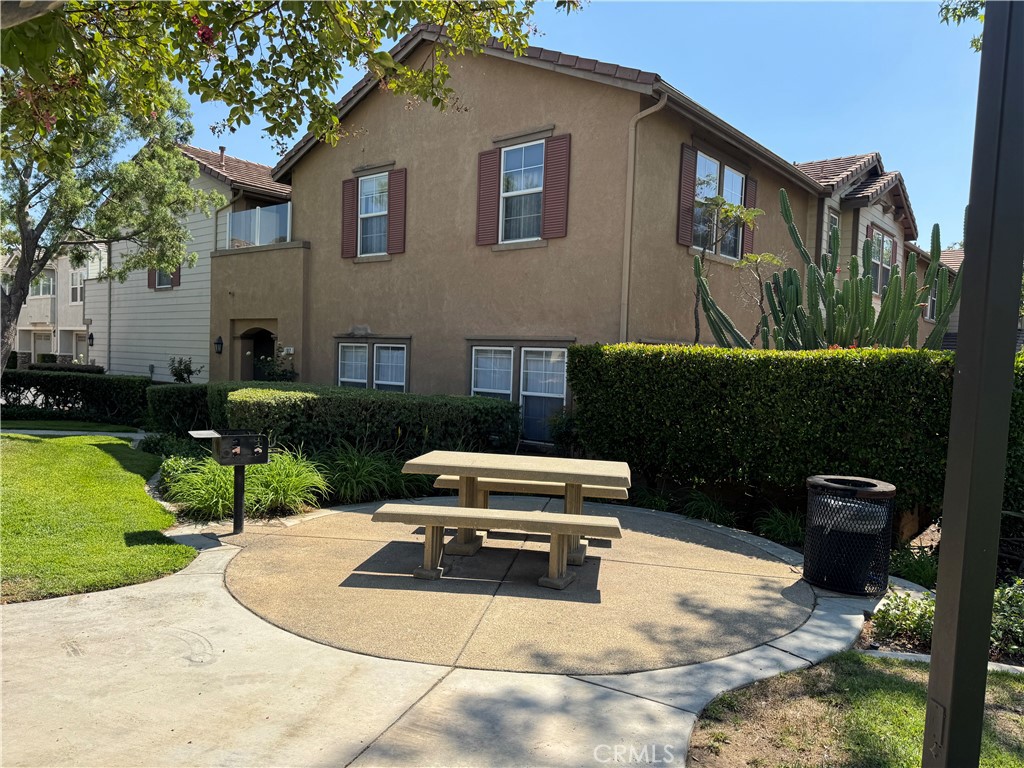 Great Location! Ready to move-in condo in the most desirable Brighton Etiwanda, with the award-winning Etiwanda School District, featuring the most spacious floor plan in the community! Three bedrooms are upstairs, and a bonus room downstairs can be used as an office or a game room. A must-see condo with hardwood flooring and porcelain tile throughout. Open kitchen with stainless steel appliances and granite countertops. Upstairs washer and dryer hook-up. Refrigerator included. The community offers a pool, spa, BBQ areas, park, and beautiful landscaping. A must-see!