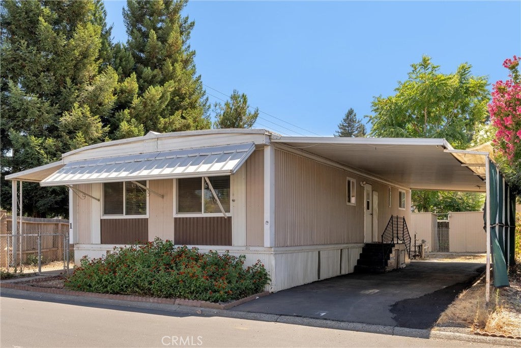 982 E Lassen Avenue 1