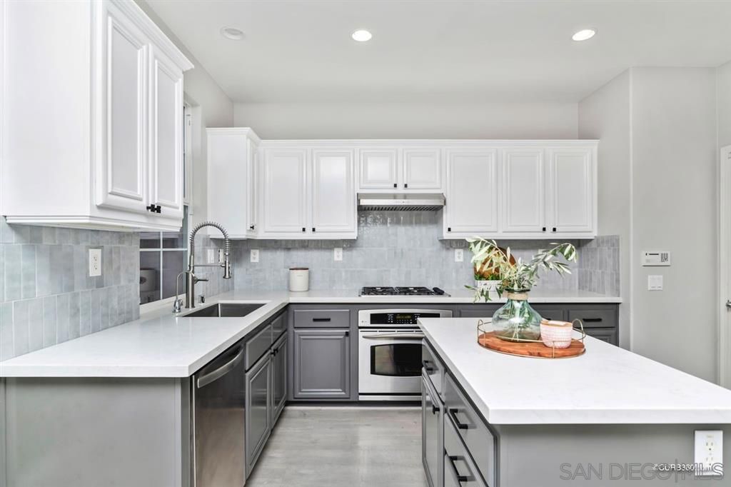 listing image 130728053066336937504