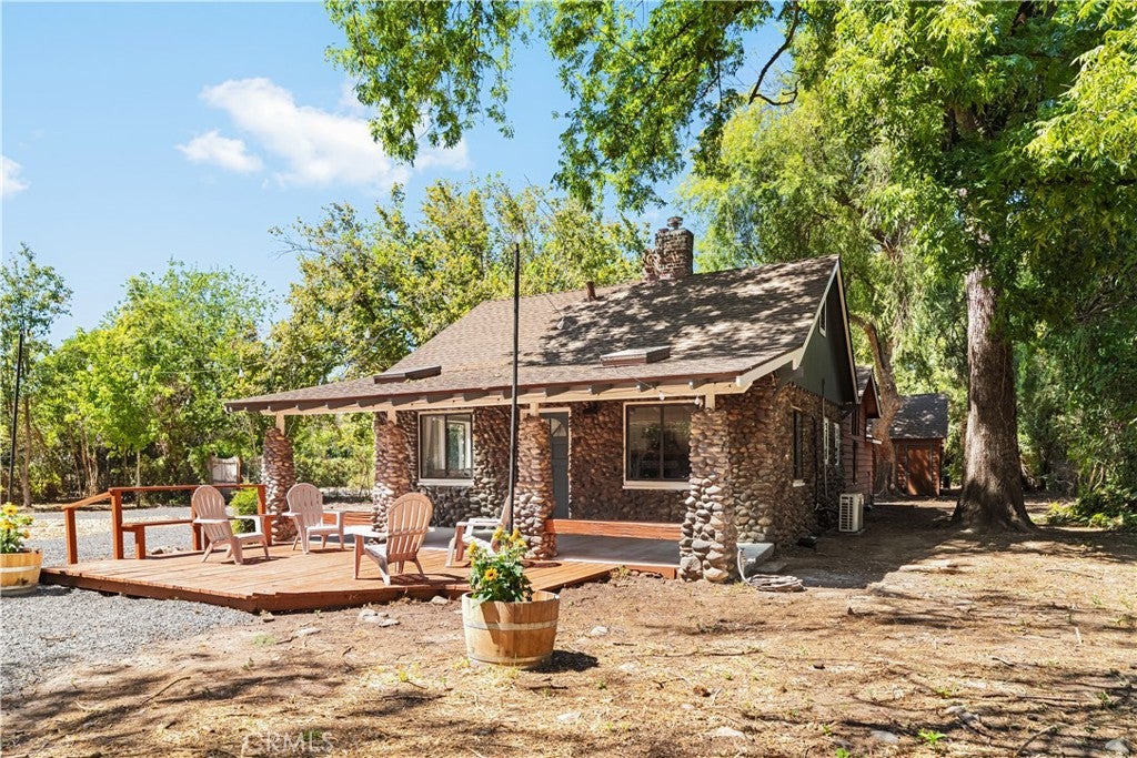 1920 W Sacramento