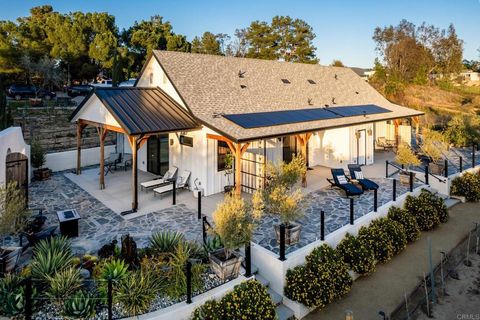 35715 Calle Nopal Temecula CA 92592