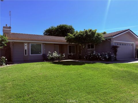 Photo of 2700 Driftwood Dr, Madera, CA 93637 (MLS # FR26074851)