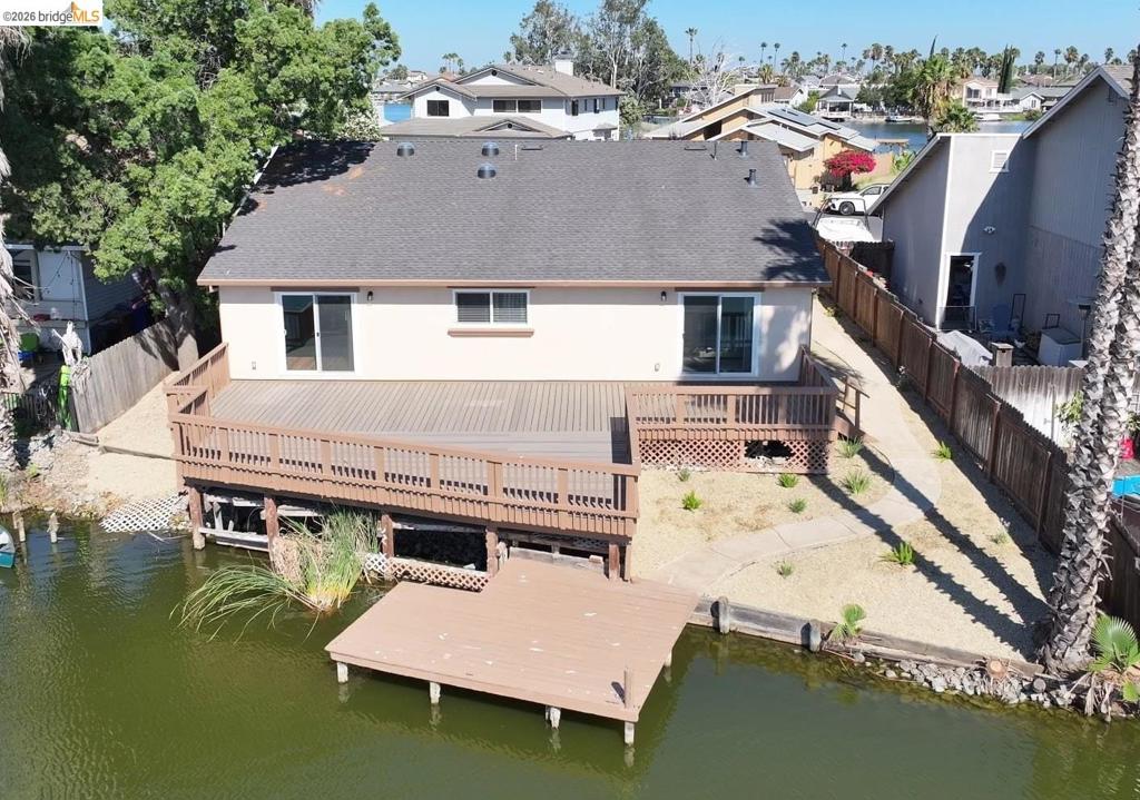 1264 Beach Ct