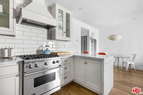 Photo of 1929 Tamarind Avenue #8, Los Angeles, CA 90068 (MLS # 26634089)