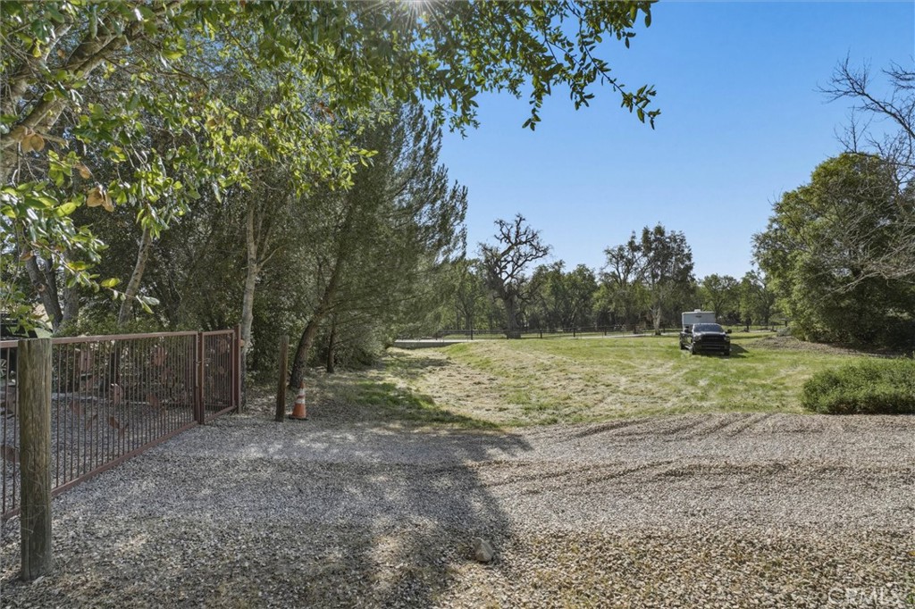 13730 El Camino Real