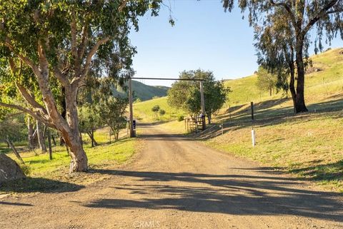 Tiny photo for 1677 Rising Star Place, Cayucos, CA 93430 (MLS # NS26044484)