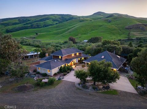 Photo of 1677 Rising Star Place, Cayucos, CA 93430 (MLS # NS26044484)