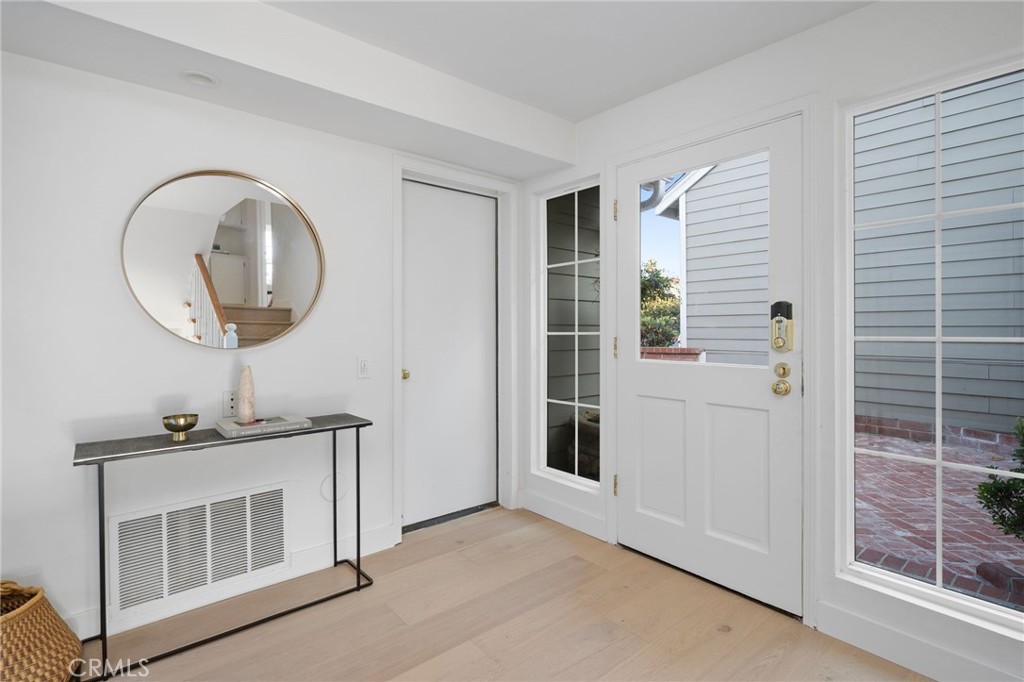 Harbor View Knoll (HKNL) - Residential