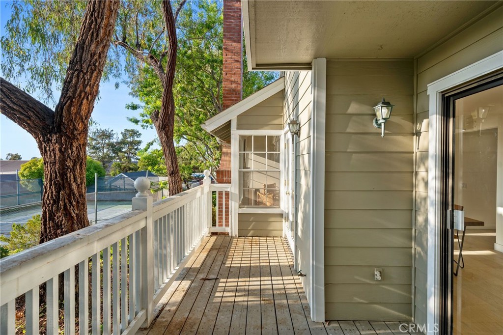 Harbor View Knoll (HKNL) - Residential